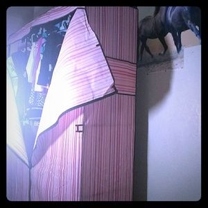 Pretty Pink Clothes Storage Orginzer